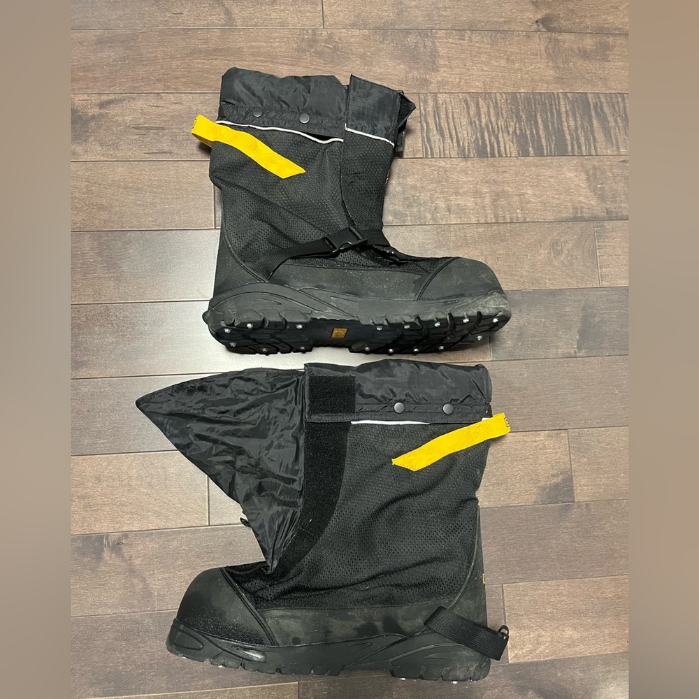 Dakota over-boot with cleats, duratoe XL